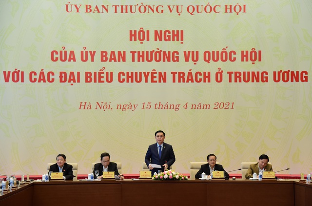 Chủ tịch Quốc hội lần đầu làm việc với đại biểu chuyên trách ở Trung ương - 1