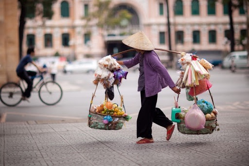 TS. Huỳnh Thế Du: Kinh tế khó khăn nhưng chưa u ám như nhiều người nghĩ - 3