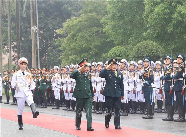 Bộ trưởng Bộ Quốc phòng Trung Quốc thăm chính thức Việt Nam - 1